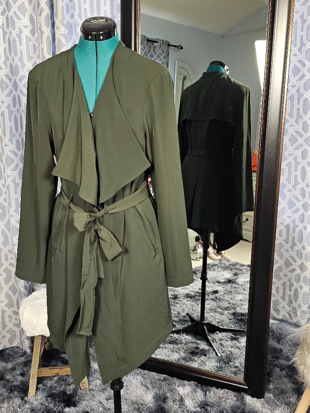 Carolina Belle Montreal Waterfall Trench Coat, XL